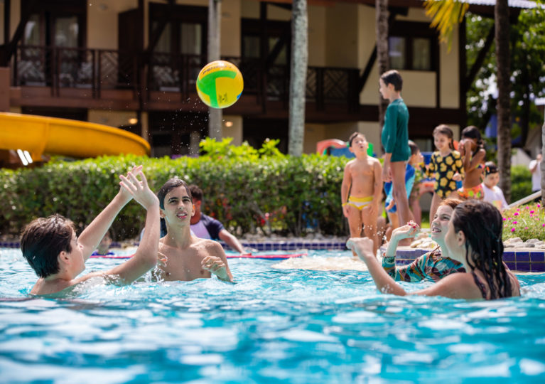 Water volleyball